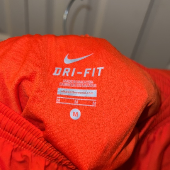 Women’s Orange Nike Shorts - Picture 4 of 6